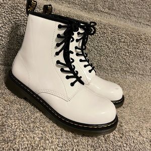 Size 6 doc martens vinyl white never worn